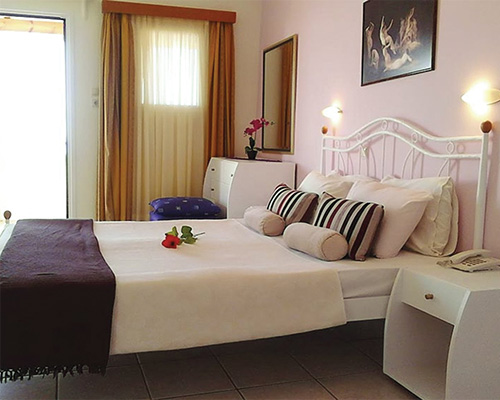 Click to enlarge Photo of Creta Suites